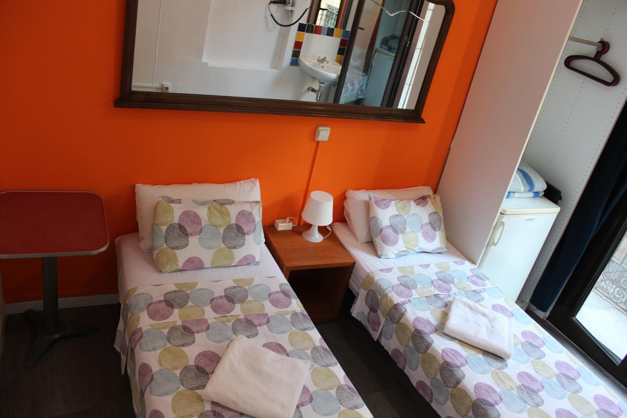 Pension Arosa Barcelona Exterior foto